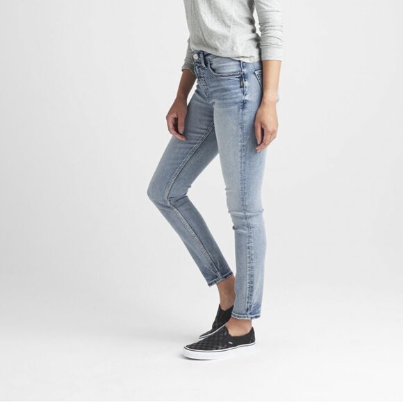 Silver Jeans Co. Women's Avery Light Skinny - Picture 3 of 10